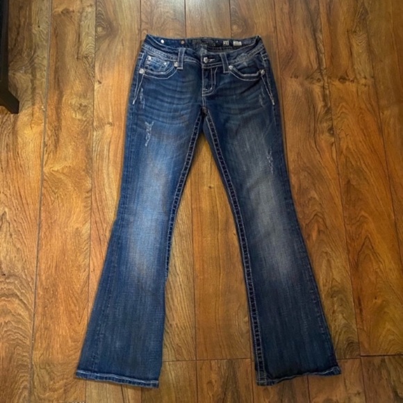 Gorgeous Miss Me signature boot jeans - Picture 3 of 3